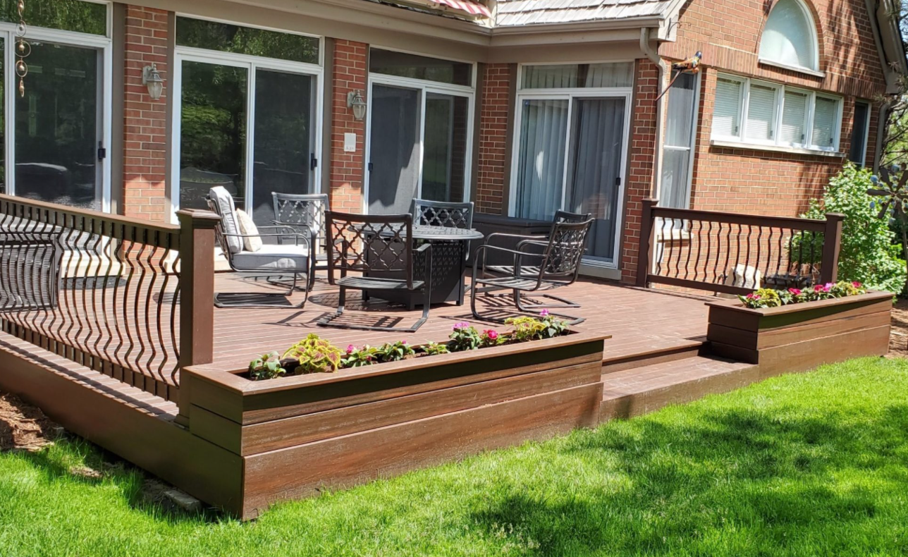 Deck Builder & Contractor Kansas City