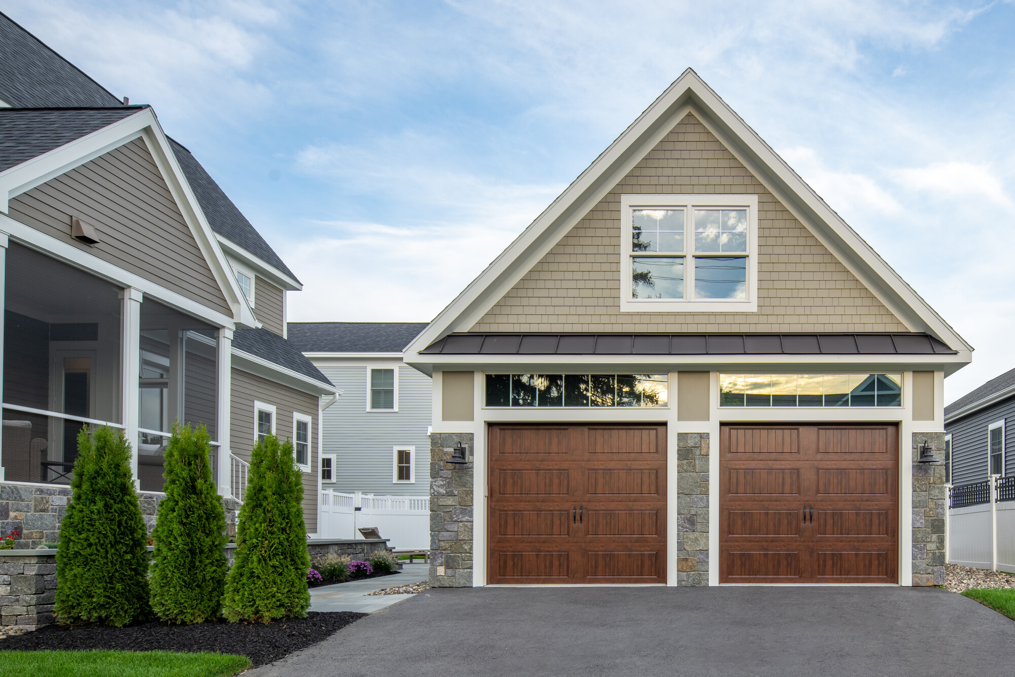 RS25142_13 Persimmon Place-Select 86-lpr james hardie fiber cement siding