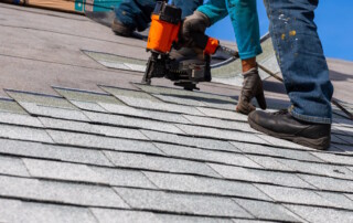 roofing contractors installing new roof